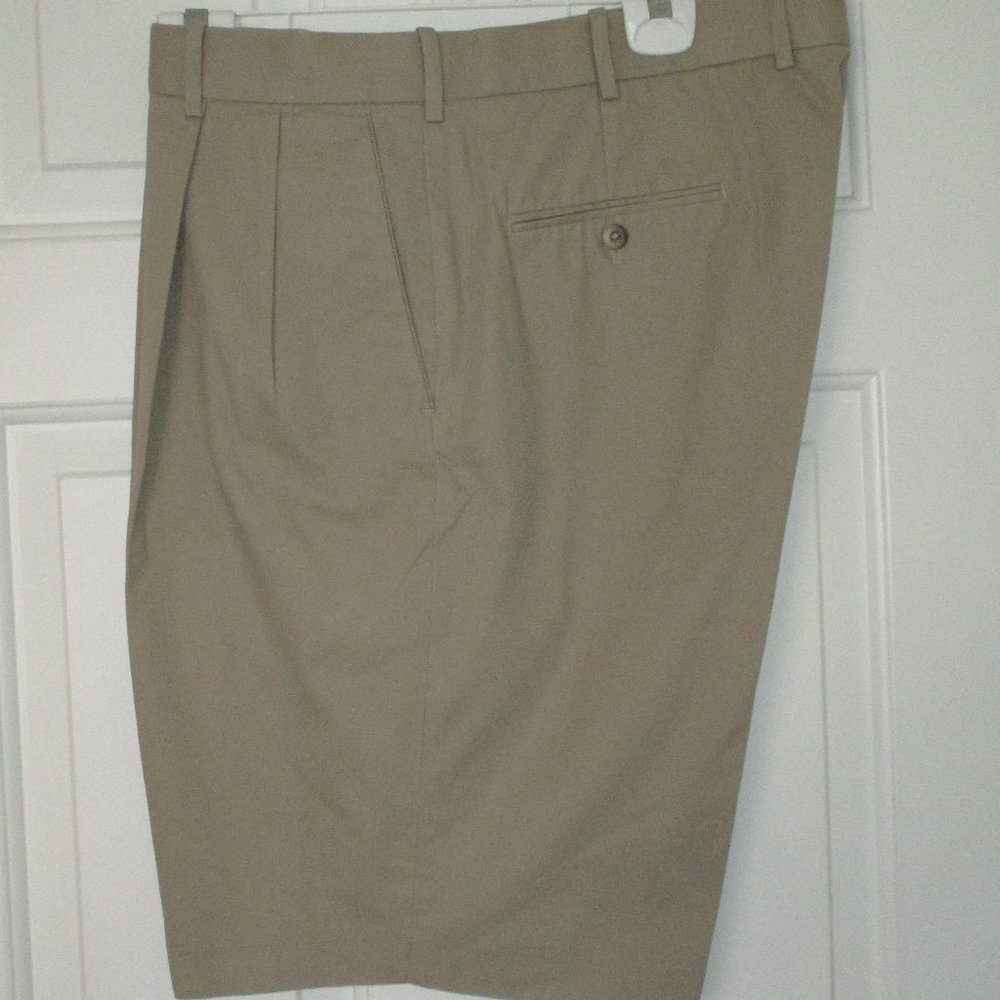 Carnoustie Mens Pleated Front Khaki Tan Cotton Gab Golf Short Pant NWOT - 40W*
